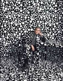 George-Clooney-Yayoi-Kusama-W-Magazine-Yellowtrace-03